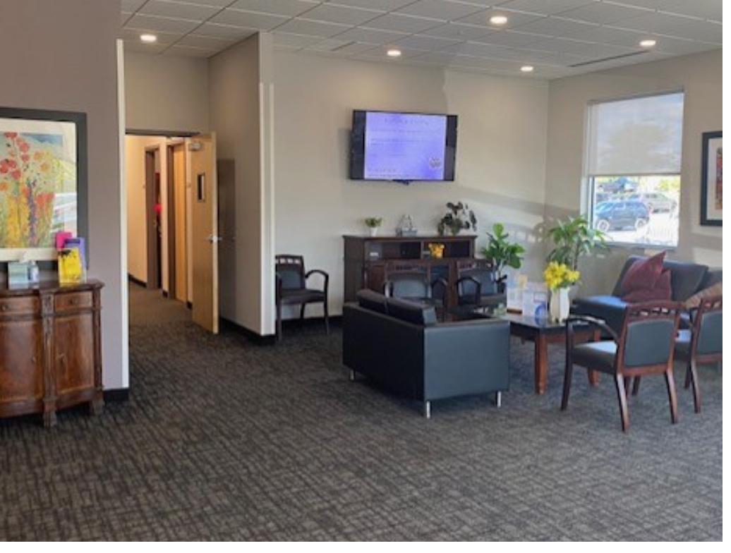 Comfortable lobby and waiting area at Minnesota Mental Health Clinics Apple Valley