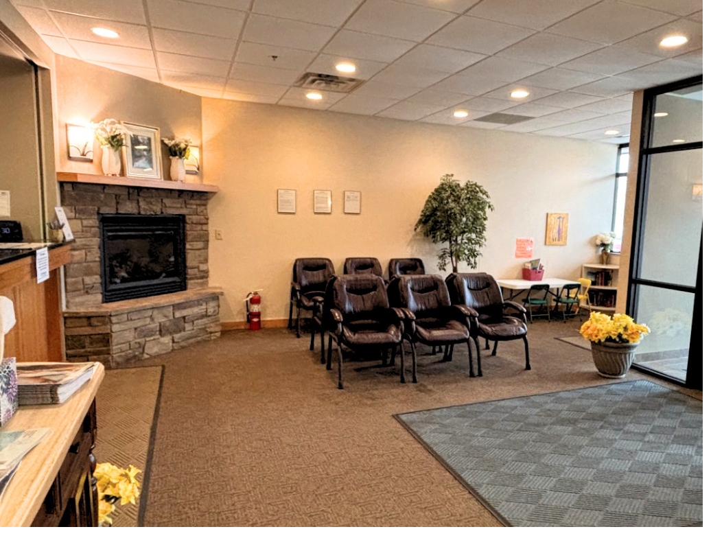 Comfortable lobby and waiting area at Minnesota Mental Health Clinics Lakeville